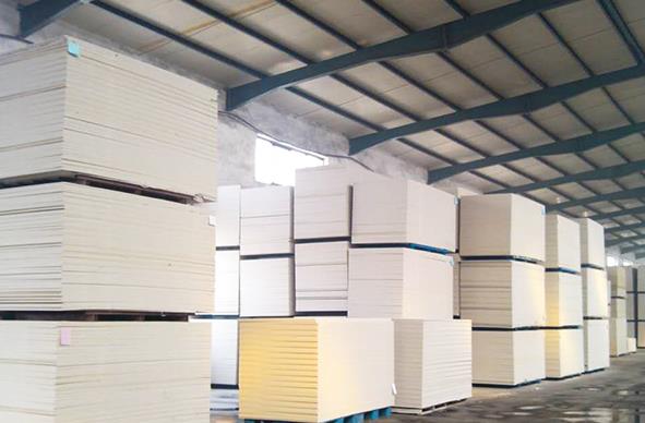 青島紙面石膏板生產車間